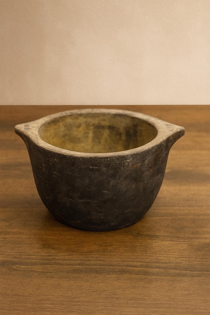 SOAPSTONE/KALCHATTI POT (TREATED) - Image 3