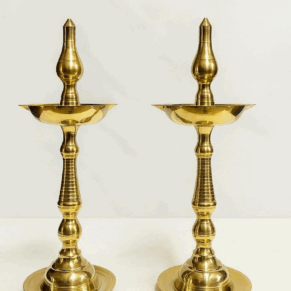 PURE BRASS KUTHU VILAKU/DIYA(KERALA FANCY)MEDIUM SET OF 2PCS