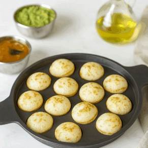 CAST IRON PREMIUM PANIYAARAKAL(SEASONED)14PITS